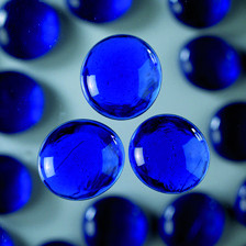 Glas-Nuggets blau